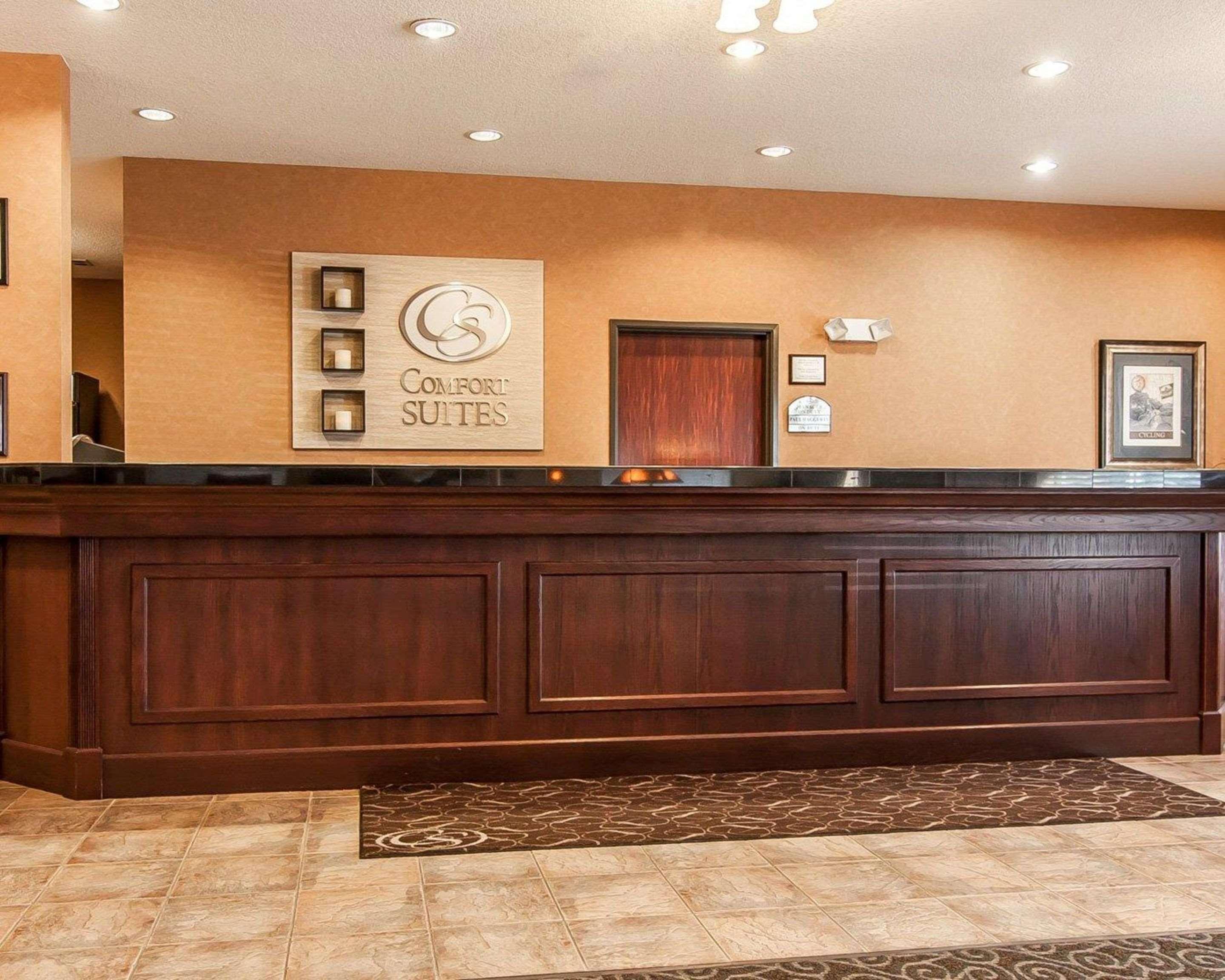 Comfort Suites Redmond Airport Bagian luar foto