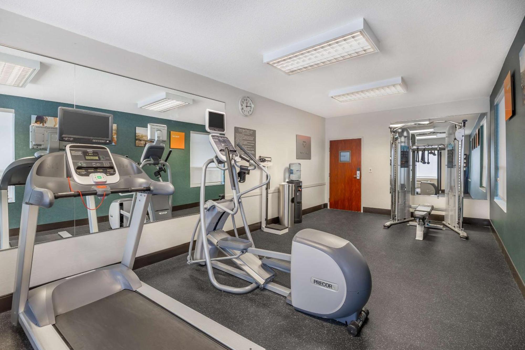 Comfort Suites Redmond Airport Bagian luar foto