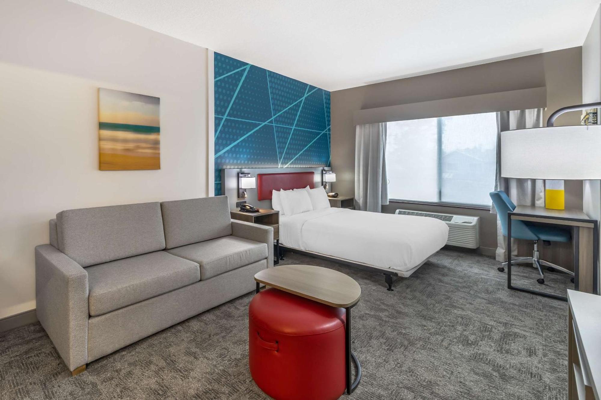Comfort Suites Redmond Airport Bagian luar foto